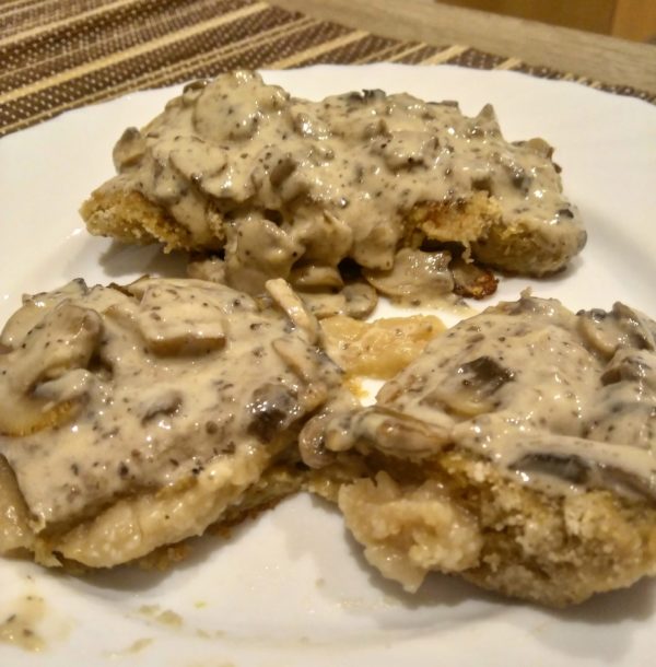 Seitan escalope with mushroom sauce