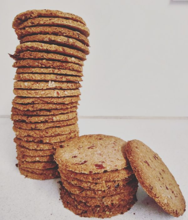 Red cranberry and cinnamon oat cookies